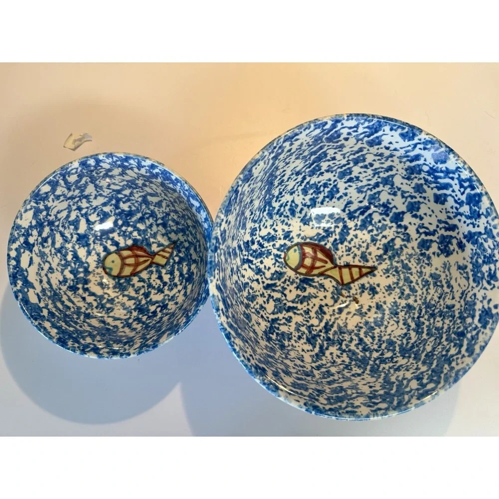 Tienshen Sponge Blue‎ Folk Craft Bowls Rooster & Apple inside bottom